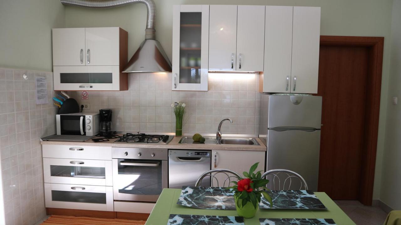 Apartments Komel II Abbázia Kültér fotó